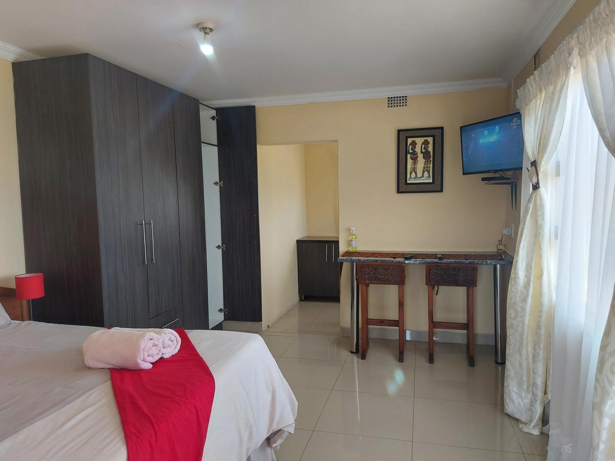 Hlophe'S Place Hotel Hibberdene Ngoại thất bức ảnh