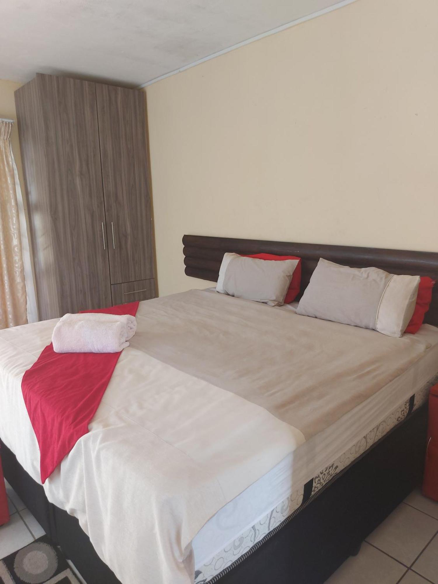 Hlophe'S Place Hotel Hibberdene Ngoại thất bức ảnh